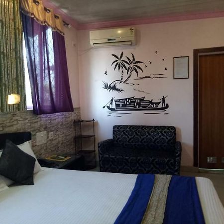 Sundarban Guest House กูวาฮาติ ภายนอก รูปภาพ